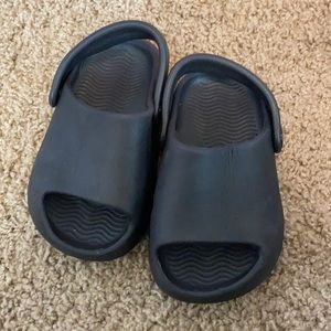 Super cute pillow slides with strap unisex